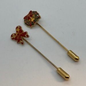 Vintage AVON Christmas lapel/hat pins #christmas